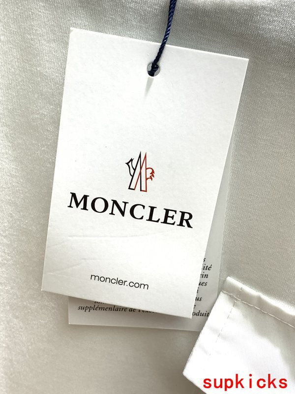 Moncler Luxury Cloth