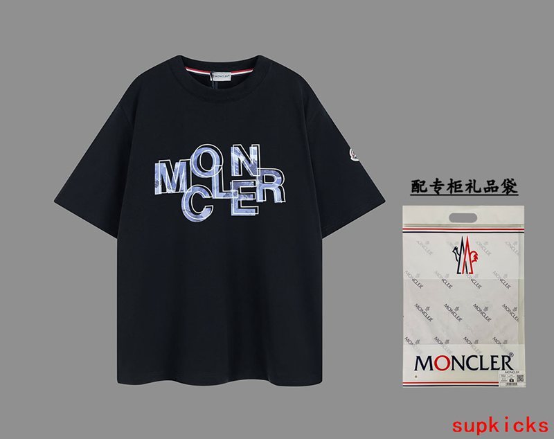Moncler Luxury Cloth