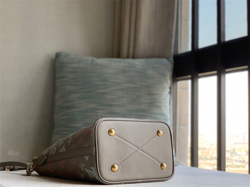 PHA - LOV Bags - 360