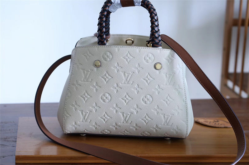 I W Fashion Lu-Vi bags - 8020