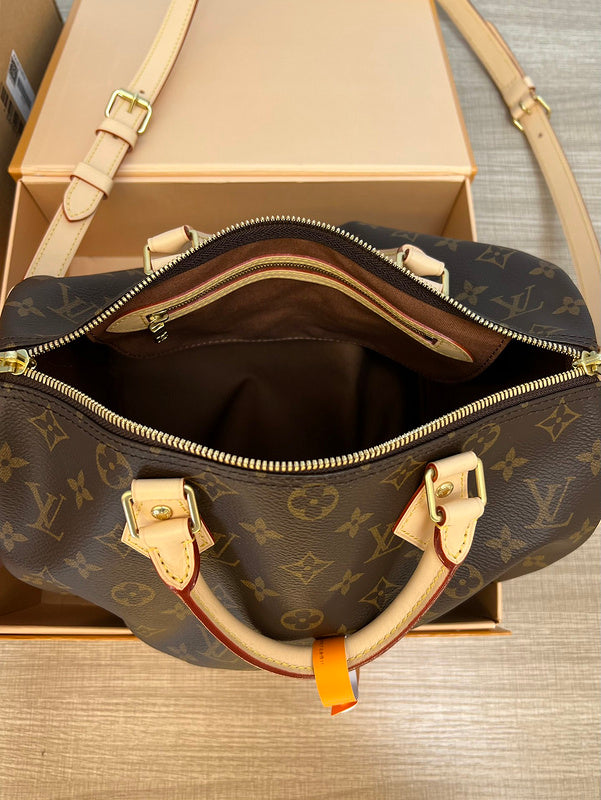 I W Fashion Lu-Vi Bags - 16779