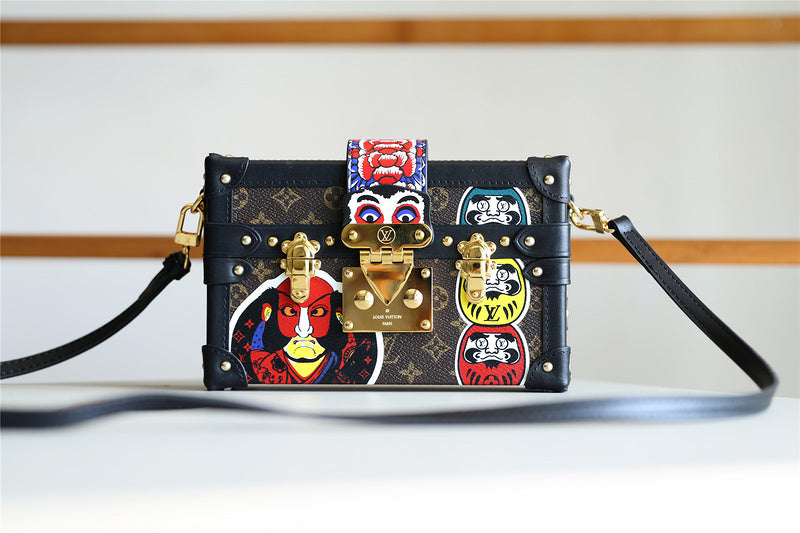 I W Fashion Lu-Vi bags - 8210