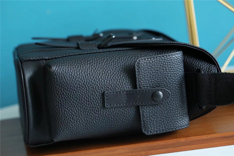 I W Fashion Lu-Vi bags - 10274