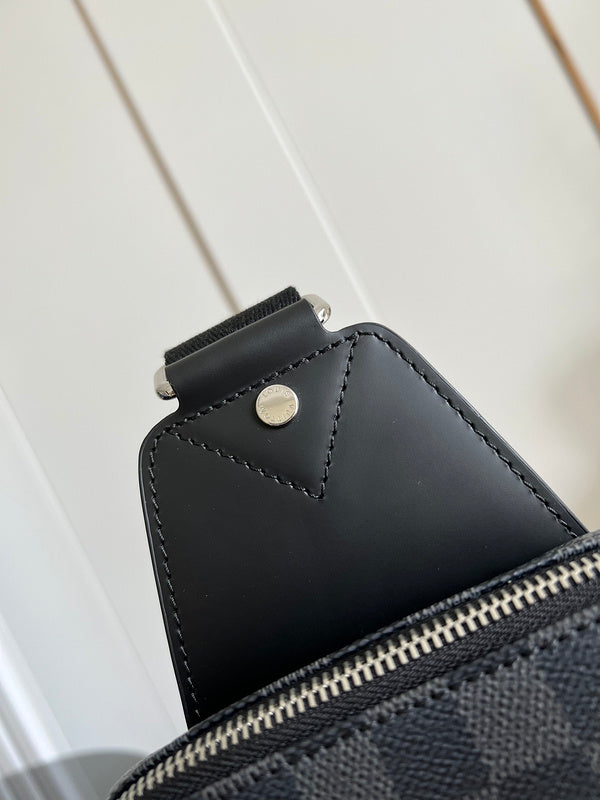I W Fashion Lu-Vi bags - 17316