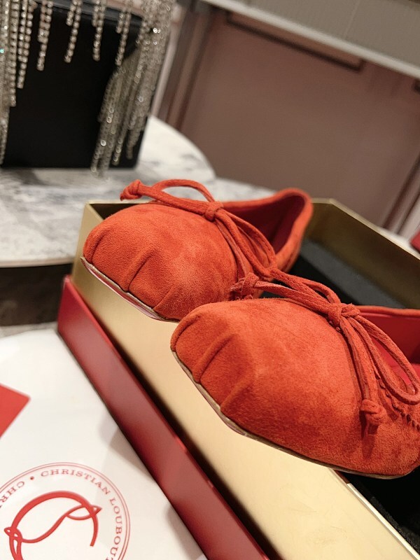 Chloe’s Picks - Premium Luxury Goods and Accessories - AFFORDABLE LUXURY HEELS - 8226