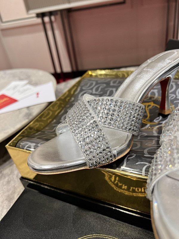 Chloe’s Picks - High-Quality Designer Products for You - AFFORDABLE LUXURY HEELS - 8079