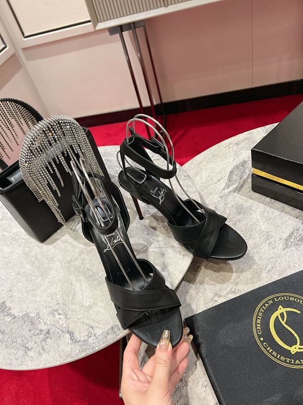 Chloe’s Picks - Premium Luxury Goods and Accessories - AFFORDABLE LUXURY HEELS - 8082