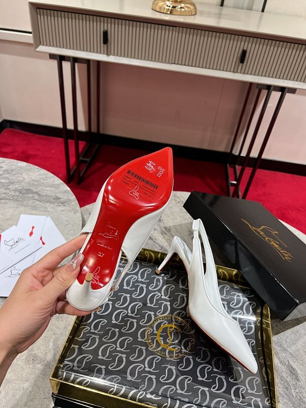 Chloe’s Picks - High-Quality Designer Products for You - AFFORDABLE LUXURY HEELS - 8179