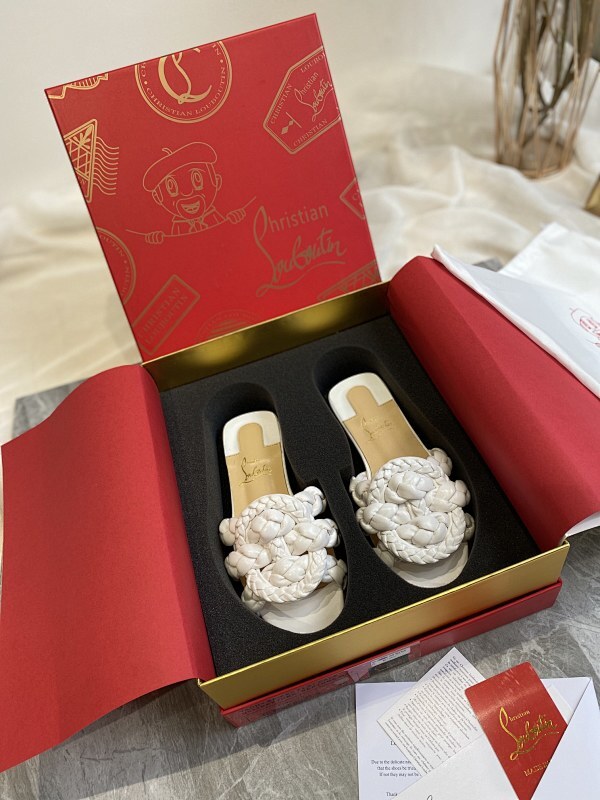 Chloe’s Picks - Premium Luxury Goods and Accessories - AFFORDABLE LUXURY HEELS - 7966