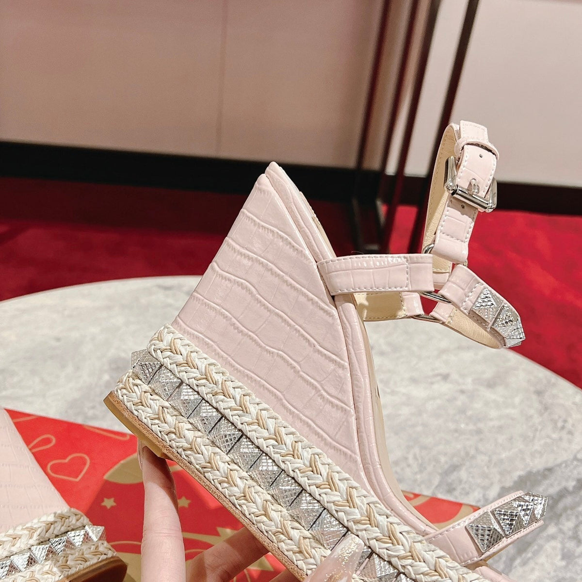 Dragons Bags - Premium Luxury Goods and Accessories - AFFORDABLE LUXURY HEELS - 8322