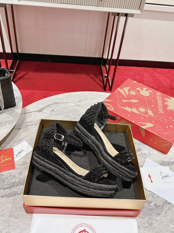 Chloe’s Picks - Premium Luxury Goods and Accessories - AFFORDABLE LUXURY HEELS - 8314