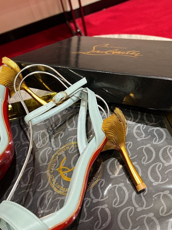 Chloe’s Picks - Premium Luxury Goods and Accessories - AFFORDABLE LUXURY HEELS - 8098