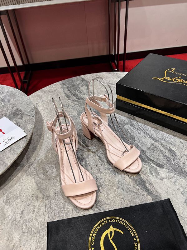 Chloe’s Picks - High-Quality Designer Products for You - AFFORDABLE LUXURY HEELS - 8103