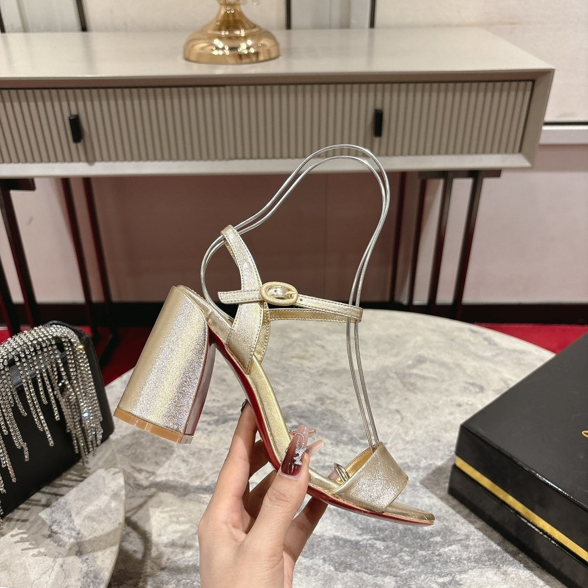 Chloe’s Picks - Premium Luxury Goods and Accessories - AFFORDABLE LUXURY HEELS - 8302