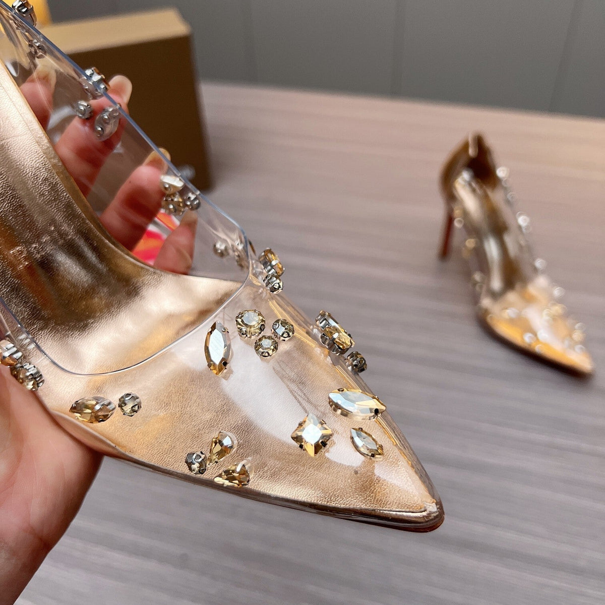 Chloe’s Picks - Premium Luxury Goods and Accessories - AFFORDABLE LUXURY HEELS - 8118