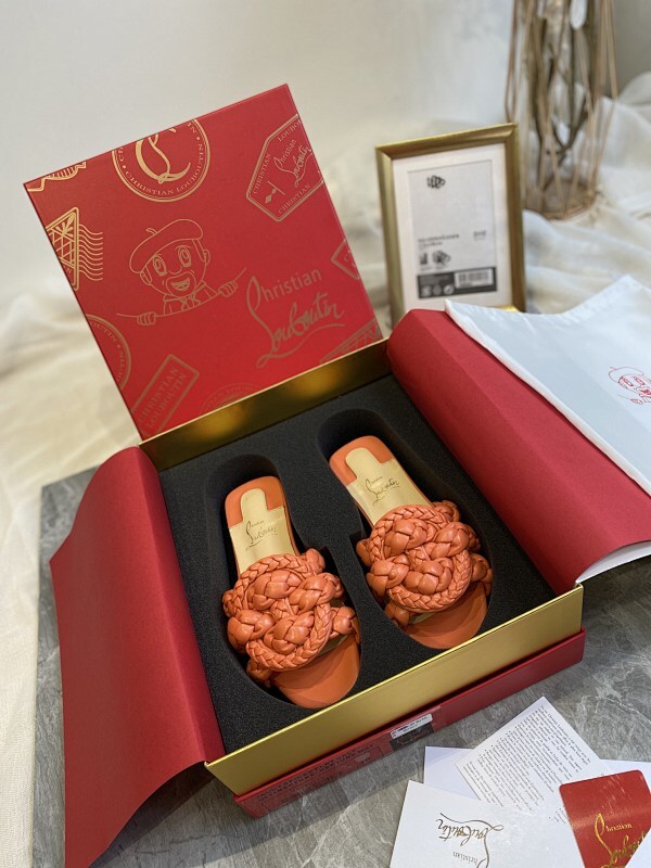 Chloe’s Picks - High-Quality Designer Products for You - AFFORDABLE LUXURY HEELS - 7971
