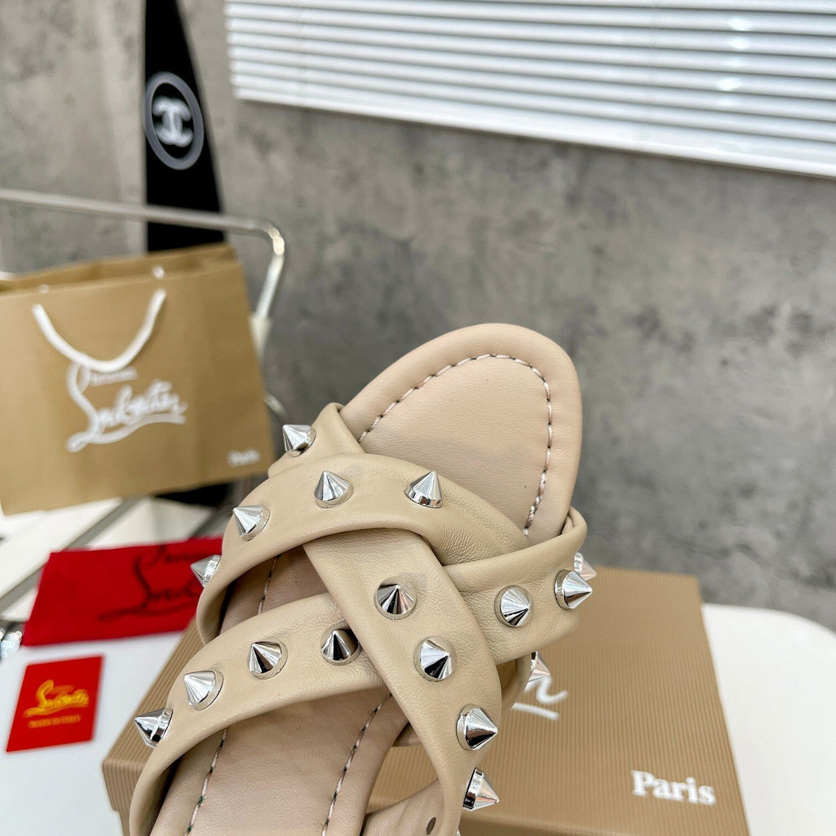 Chloe’s Picks - High-Quality Designer Products for You - AFFORDABLE LUXURY HEELS - 8003