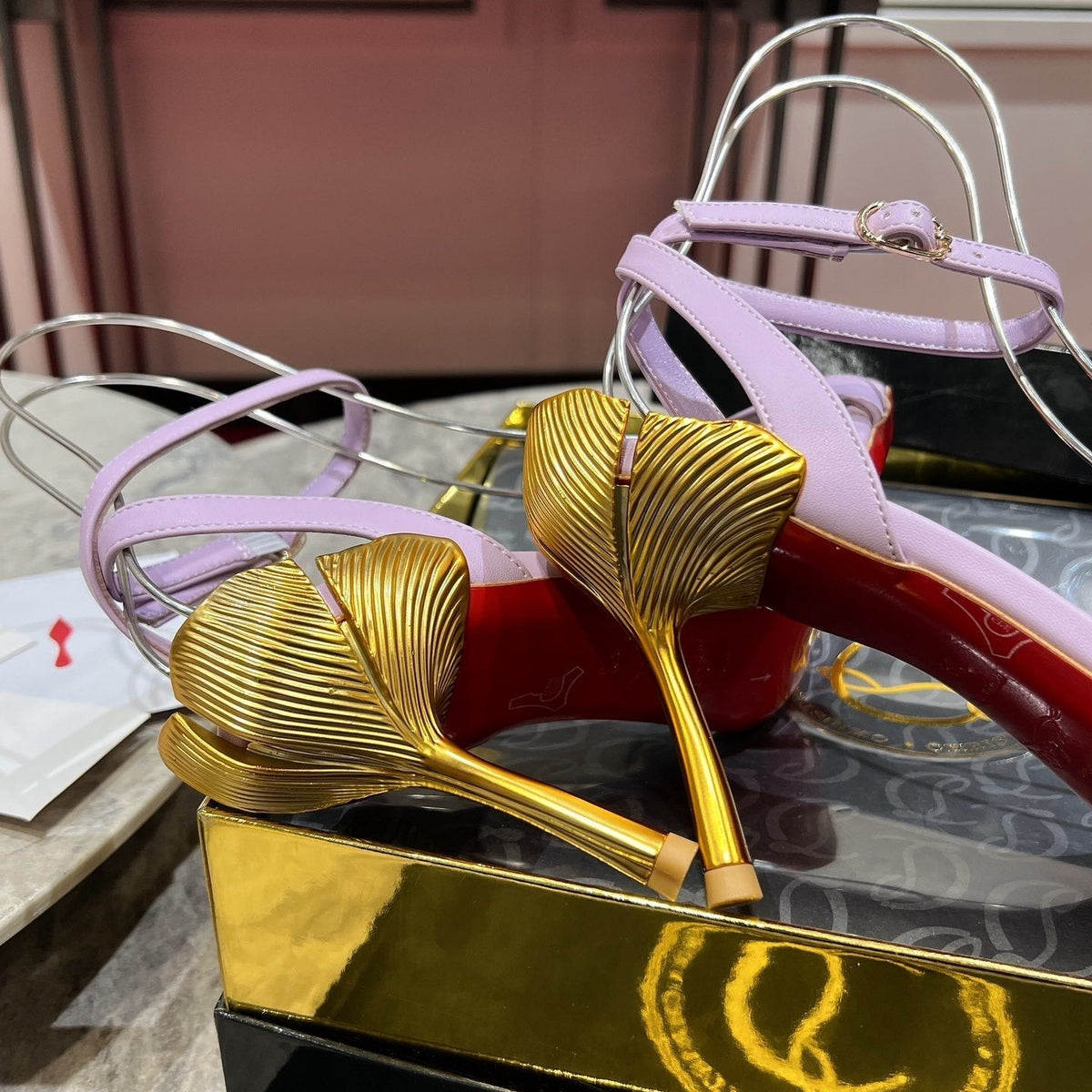 Chloe’s Picks - High-Quality Designer Products for You - AFFORDABLE LUXURY HEELS - 8095