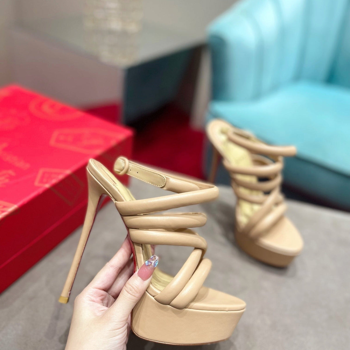 Chloe’s Picks - High-Quality Designer Products for You - AFFORDABLE LUXURY HEELS - 7955