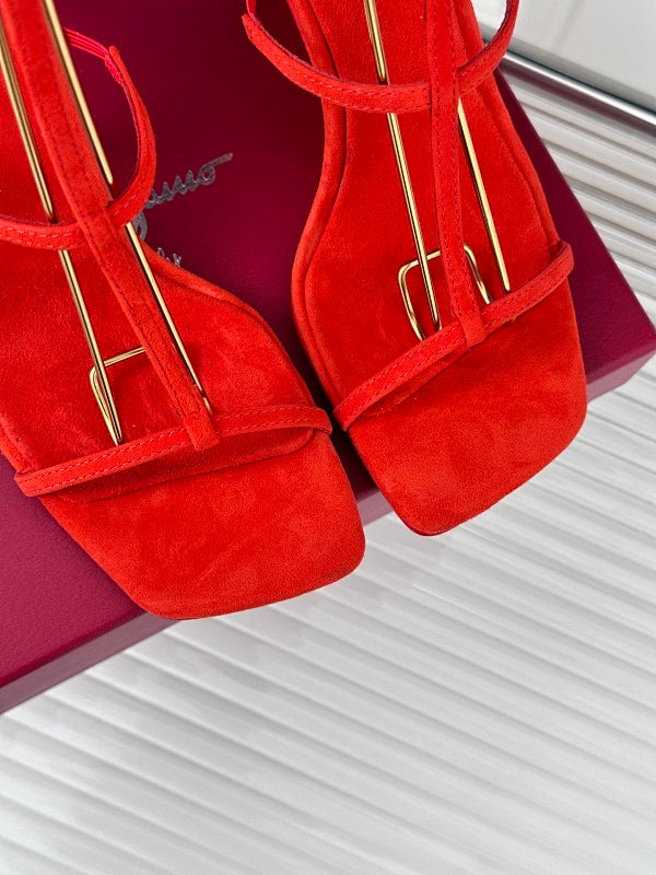 Chloe’s Picks - Premium Luxury Goods and Accessories - AFFORDABLE LUXURY HEELS - 8058