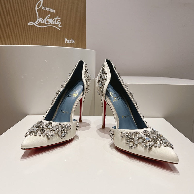 Chloe’s Picks - High-Quality Designer Products for You - AFFORDABLE LUXURY HEELS - 8027