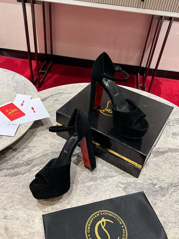 Chloe’s Picks - High-Quality Designer Products for You - AFFORDABLE LUXURY HEELS - 8239