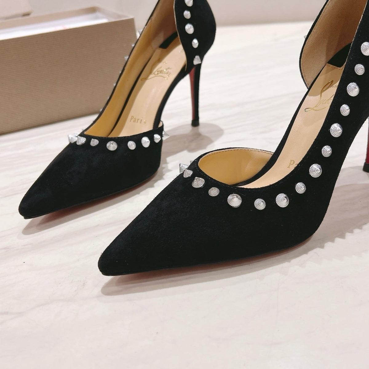 Chloe’s Picks - High-Quality Designer Products for You - AFFORDABLE LUXURY HEELS - 8211