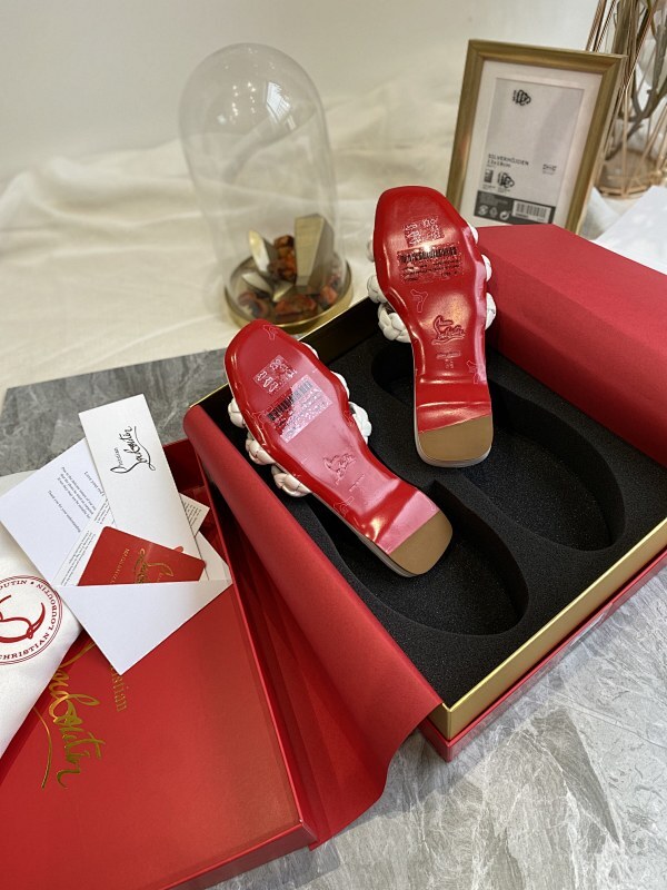 Chloe’s Picks - Premium Luxury Goods and Accessories - AFFORDABLE LUXURY HEELS - 7966