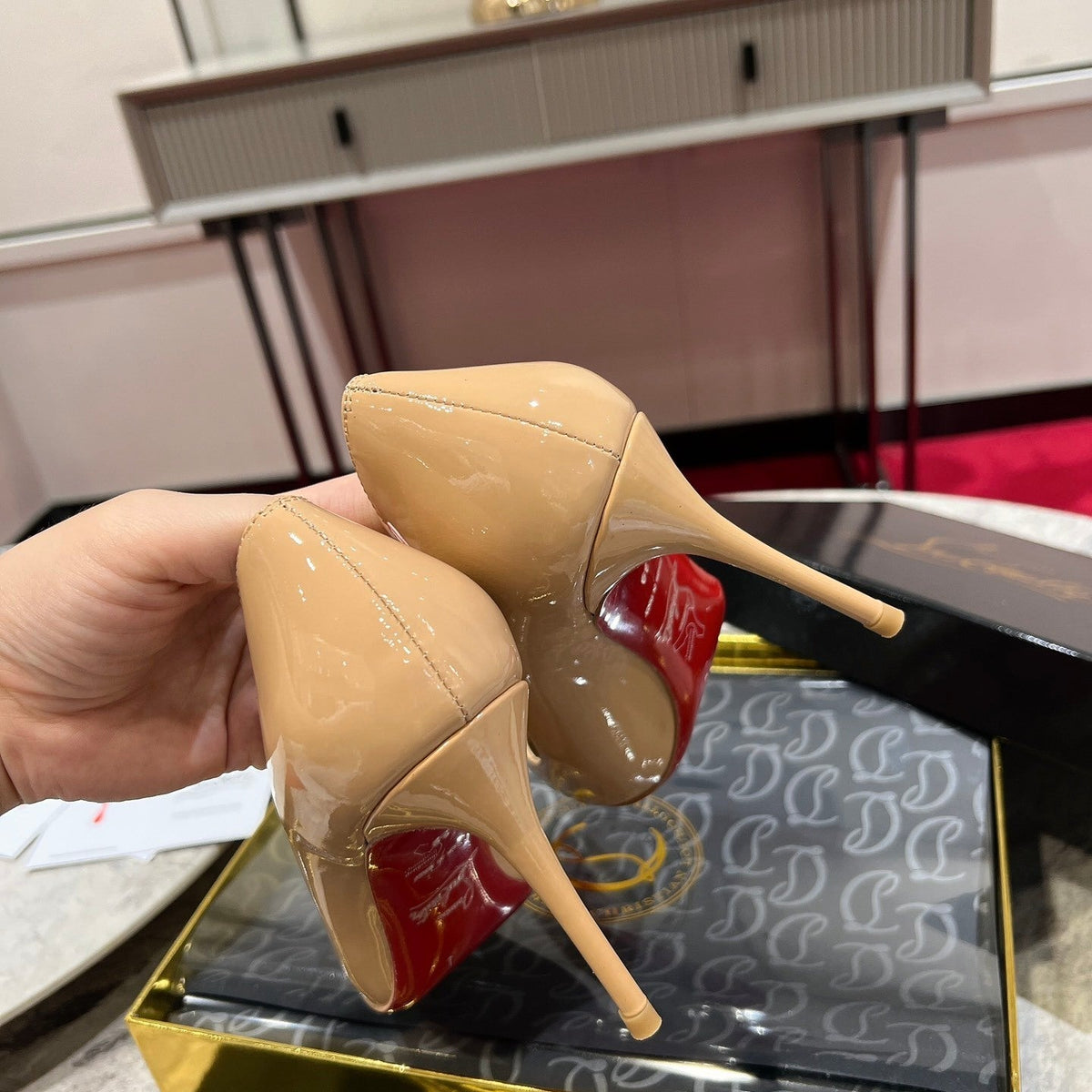 Chloe’s Picks - High-Quality Designer Products for You - AFFORDABLE LUXURY HEELS - 8187