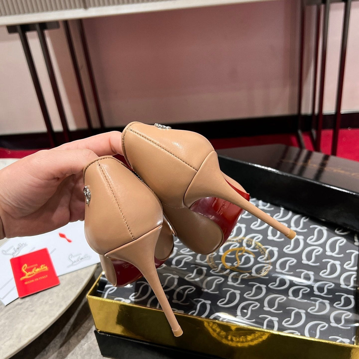 Chloe’s Picks - High-Quality Designer Products for You - AFFORDABLE LUXURY HEELS - 8175