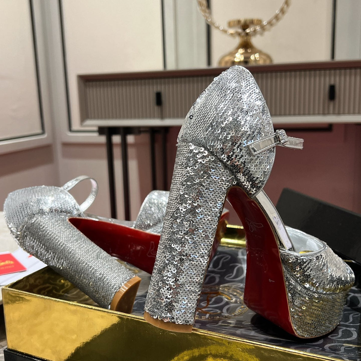 Chloe’s Picks - High-Quality Designer Products for You - AFFORDABLE LUXURY HEELS - 8235