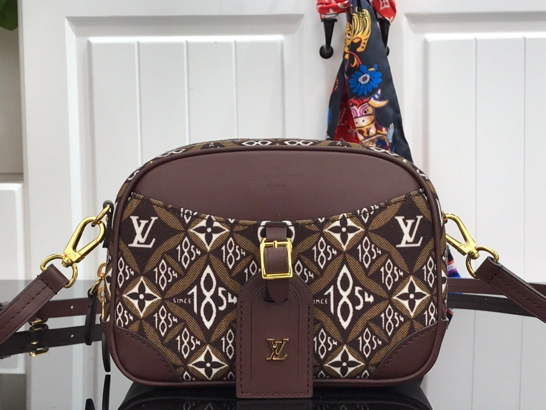 Chloe’s Picks - Premium Luxury Goods and Accessories - AFFORDABLE LUXURY BAGS - 4370