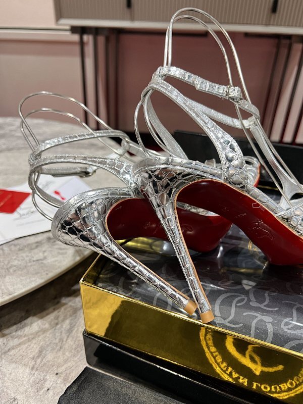 Chloe’s Picks - DESIGNER HEELS FOR WOMEN - AFFORDABLE LUXURY HEELS - 8076