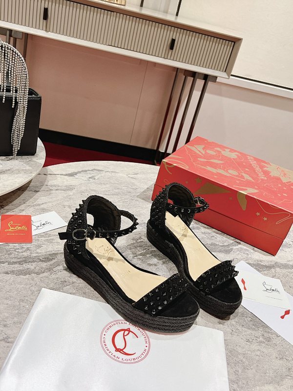 Chloe’s Picks - Premium Luxury Goods and Accessories - AFFORDABLE LUXURY HEELS - 8314