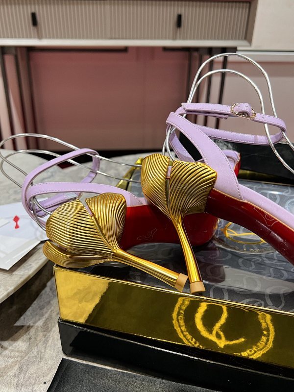 Chloe’s Picks - High-Quality Designer Products for You - AFFORDABLE LUXURY HEELS - 8095