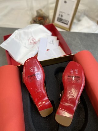 Chloe’s Picks - High-Quality Designer Products for You - AFFORDABLE LUXURY HEELS - 7975