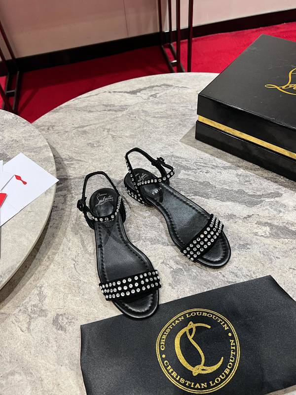 Chloe’s Picks - High-Quality Designer Products for You - AFFORDABLE LUXURY HEELS - 8131