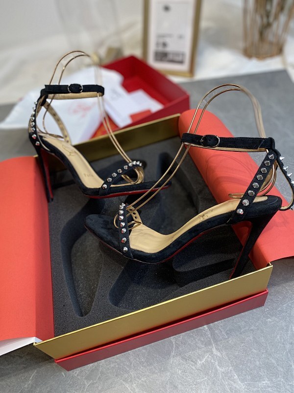 Chloe’s Picks - DESIGNER HEELS FOR WOMEN - AFFORDABLE LUXURY HEELS - 7976
