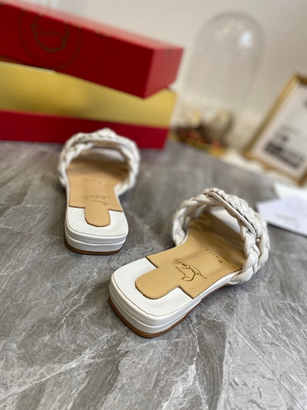 Chloe’s Picks - Premium Luxury Goods and Accessories - AFFORDABLE LUXURY HEELS - 7966