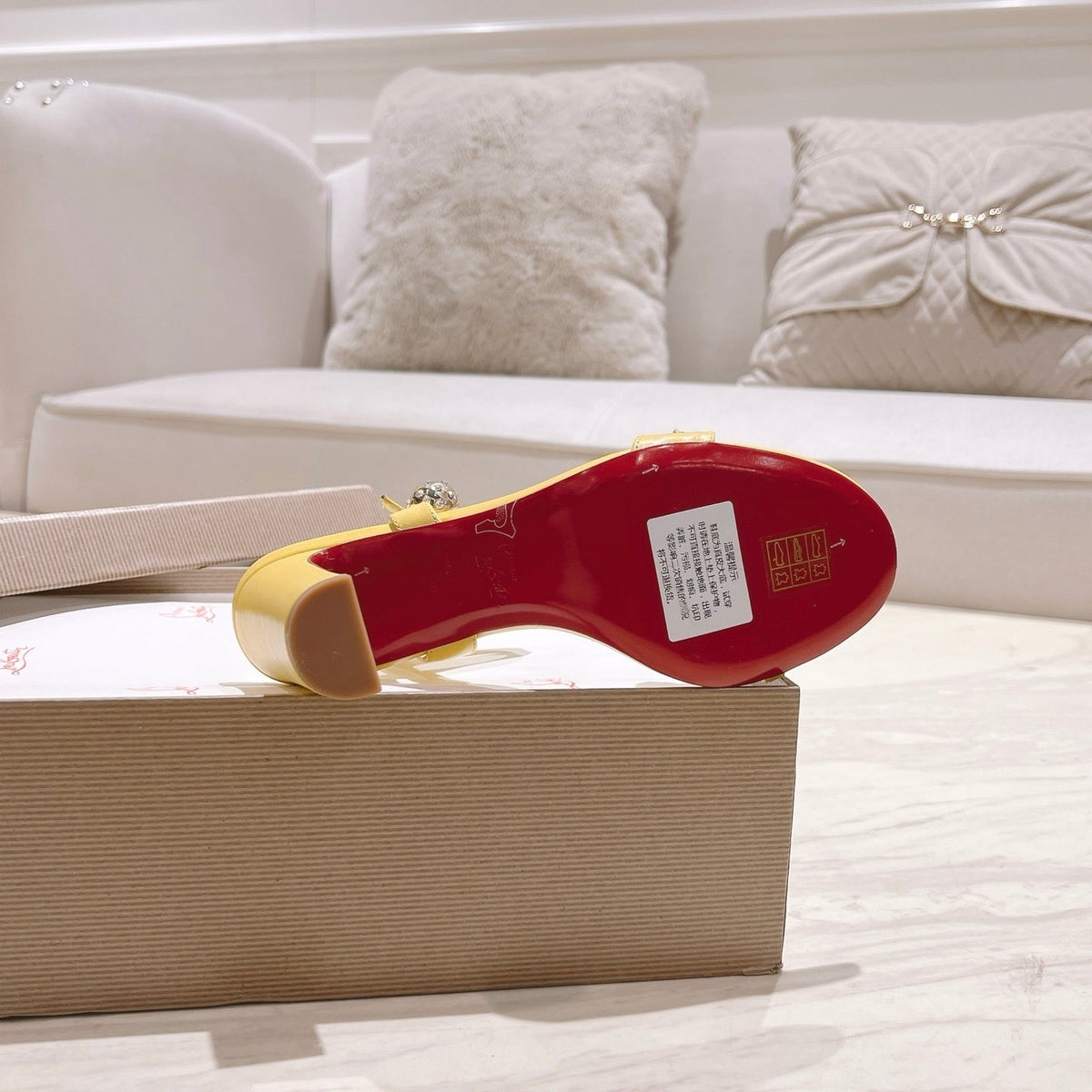 Chloe’s Picks - High-Quality Designer Products for You - AFFORDABLE LUXURY HEELS - 8207