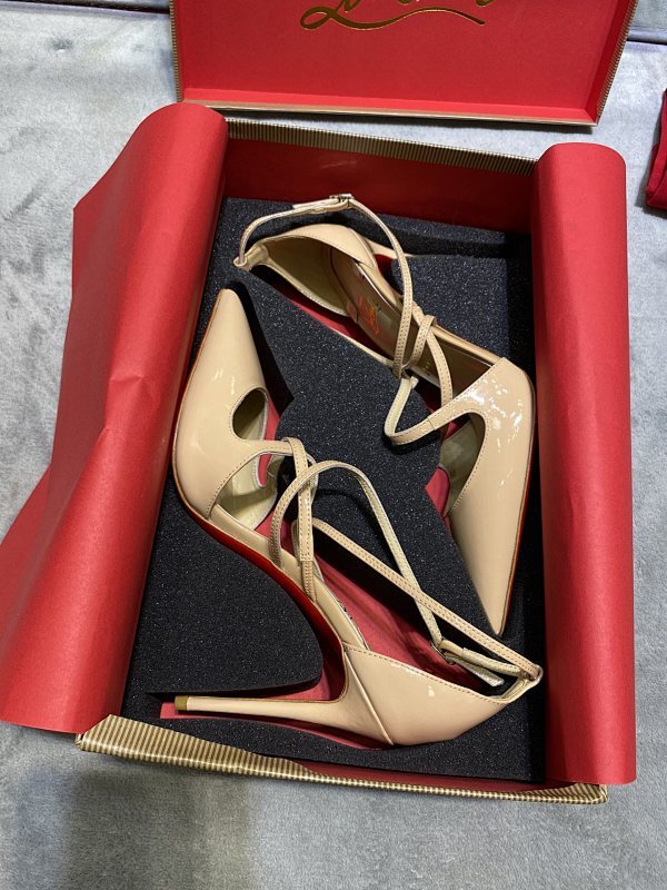 Chloe’s Picks - Premium Luxury Goods and Accessories - AFFORDABLE LUXURY HEELS - 7946