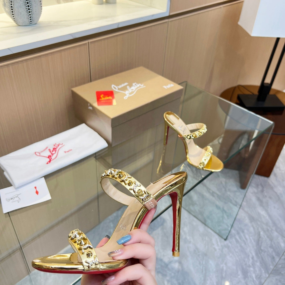 Chloe’s Picks - Premium Luxury Goods and Accessories - AFFORDABLE LUXURY HEELS - 8010