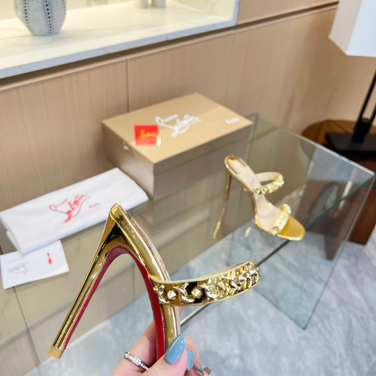 Chloe’s Picks - Premium Luxury Goods and Accessories - AFFORDABLE LUXURY HEELS - 8010