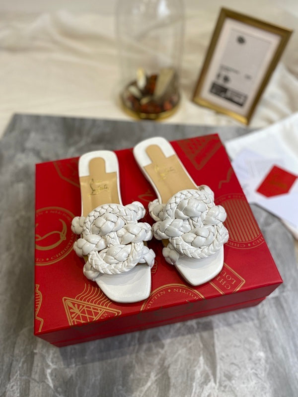 Chloe’s Picks - Premium Luxury Goods and Accessories - AFFORDABLE LUXURY HEELS - 7966