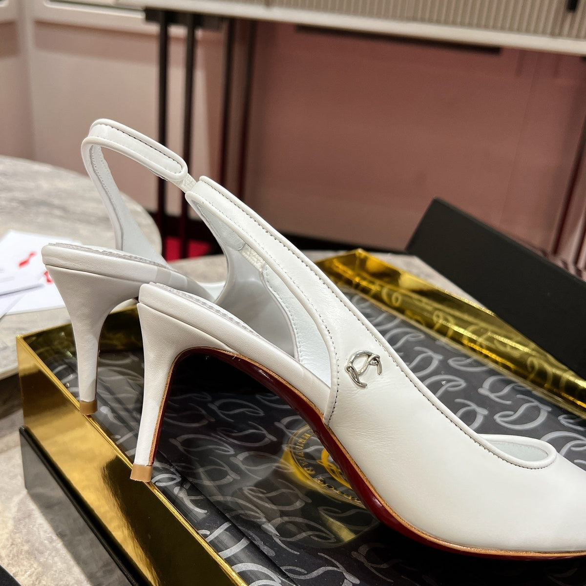 Chloe’s Picks - High-Quality Designer Products for You - AFFORDABLE LUXURY HEELS - 8179