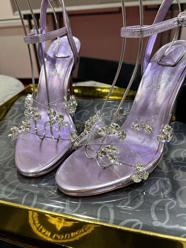 Chloe’s Picks - High-Quality Designer Products for You - AFFORDABLE LUXURY HEELS - 8107