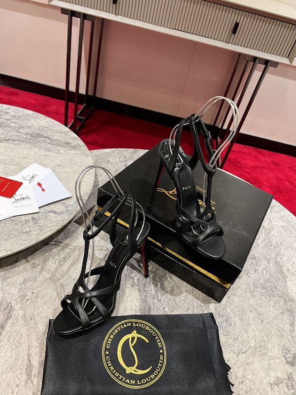 Chloe’s Picks - High-Quality Designer Products for You - AFFORDABLE LUXURY HEELS - 8075
