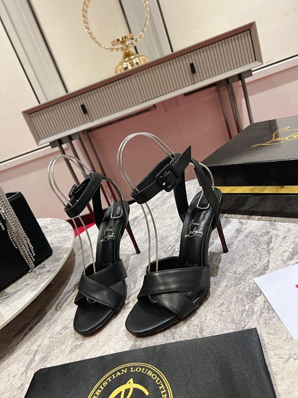 Chloe’s Picks - Premium Luxury Goods and Accessories - AFFORDABLE LUXURY HEELS - 8082