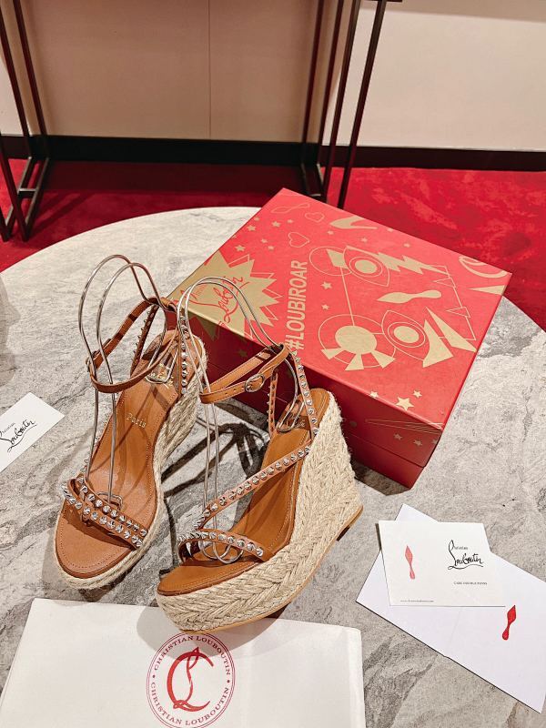 Chloe’s Picks - High-Quality Designer Products for You - AFFORDABLE LUXURY HEELS - 8315