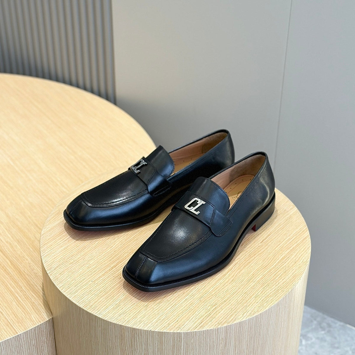 Chloe’s Picks - High-Quality Designer Products for You - AFFORDABLE LUXURY HEELS - 8043